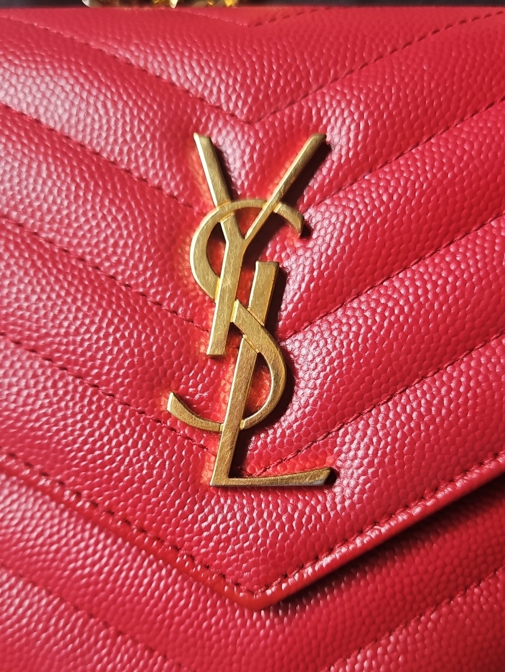 YSL Saint Laurent Cassandre Red Quilted Leather Envelope Crossbody Gold Chain - Picture 4 of 16